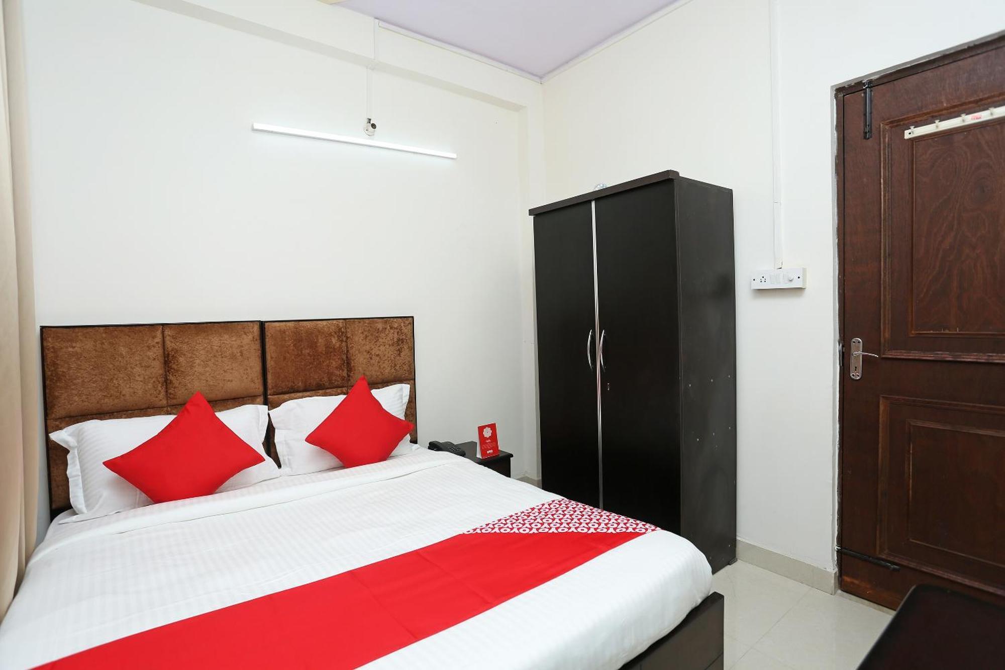 Hotel O Awesome Villa Near Appu Ghar Ґурґаон Екстер'єр фото